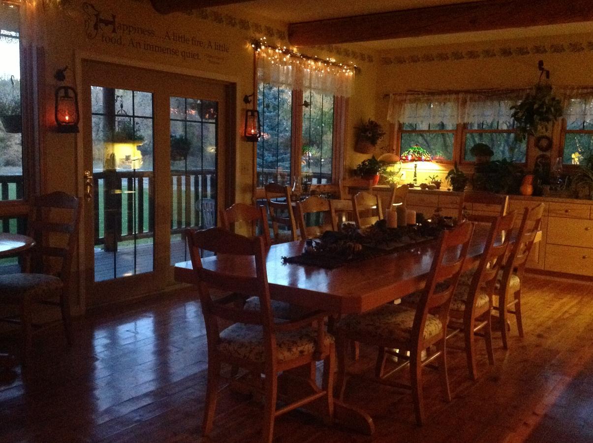 Blue Heron Inn Bed And Breakfast Rexburg Bagian luar foto